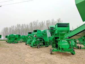 2022年大型花生摘果機